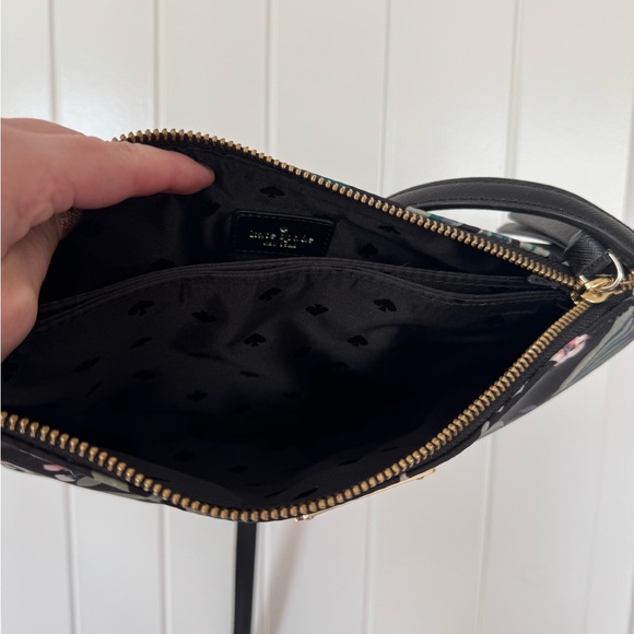 Kate Spade Wilson Road Botanical Madelyne Crossbody | Like New - Picture 7 of 9